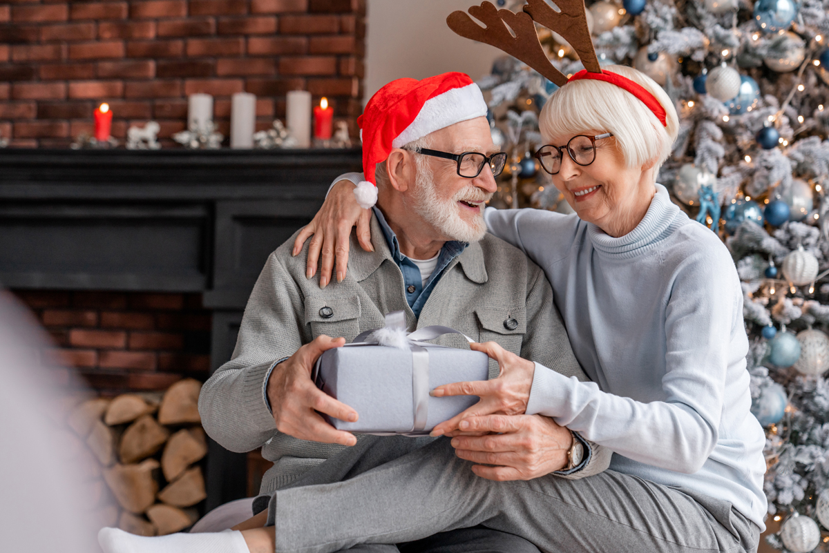 10 Christmas Activities For Seniors Desert Winds Retirement